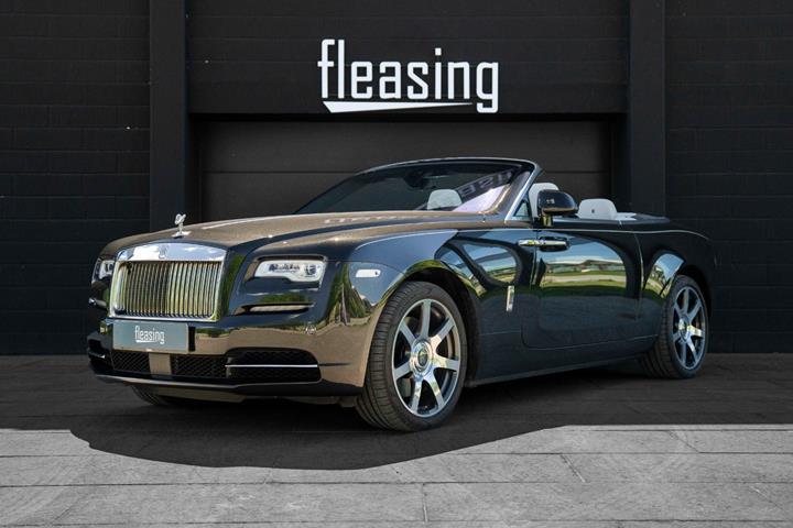 Sort Rolls Royce Dawn fra 2020 set udefra