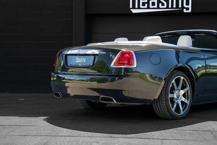 Sort Rolls Royce Dawn fra 2020