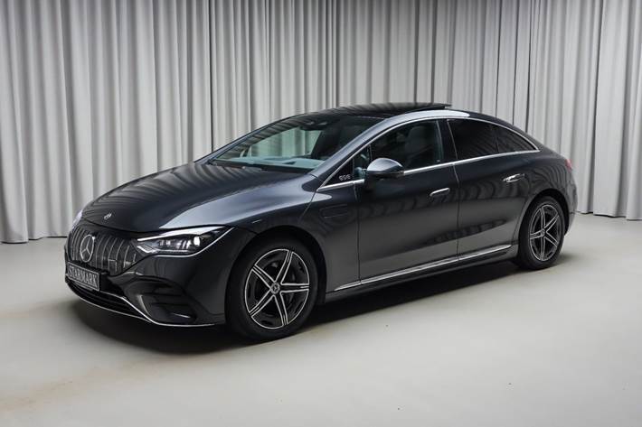 Grå Mercedes EQE350 fra 2023
