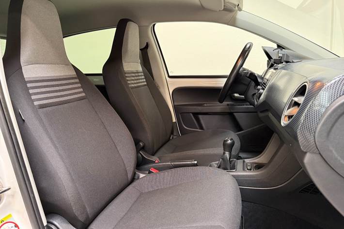 Hvid VW UP! fra 2018
