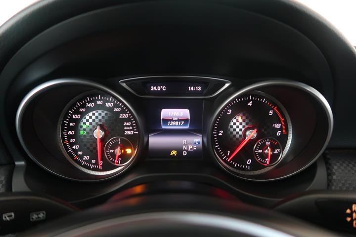Sort Mercedes A180 d fra 2017