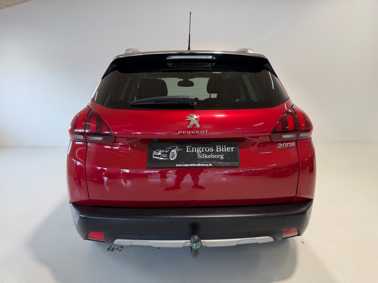 Rød Peugeot 2008 fra 2019