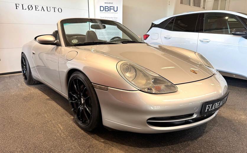 Porsche 911 Carrera 4 3,4 Cabriolet