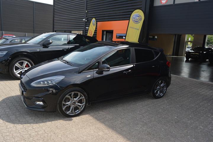 Sort Ford Fiesta fra 2021