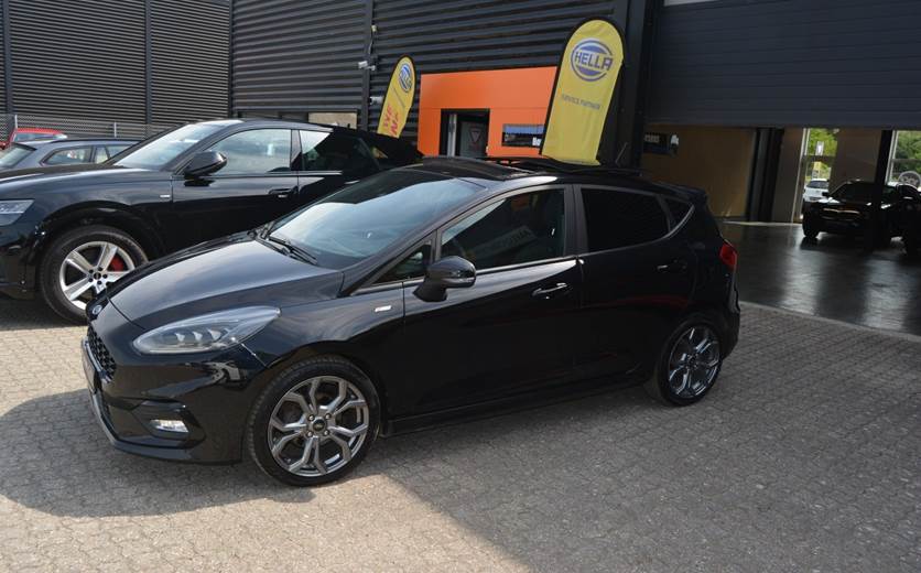 Ford Fiesta 1,0 EcoBoost mHEV Titanium X DCT