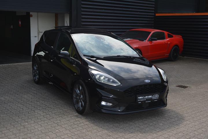 Sort Ford Fiesta fra 2021