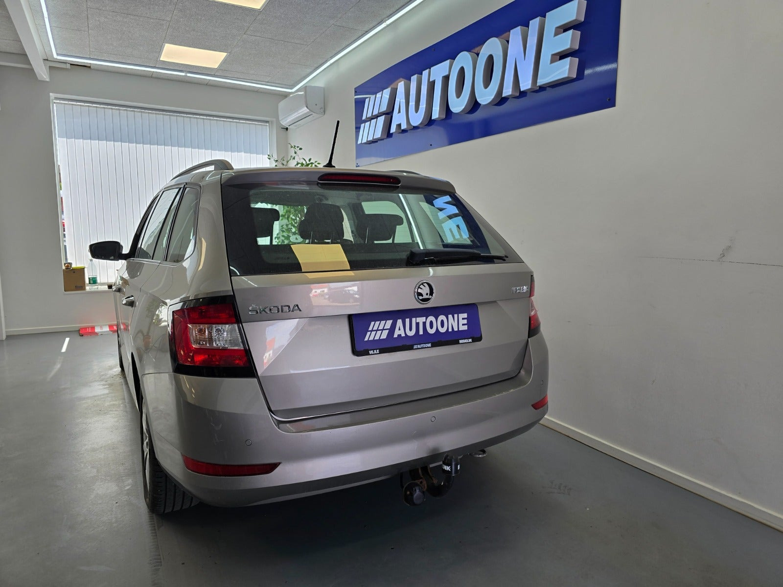 Beige Skoda Fabia fra 2019