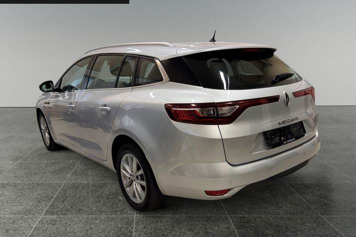 Sølv Renault Megane IV fra 2017