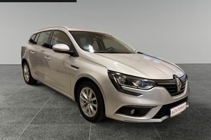 Sølv Renault Megane IV fra 2017