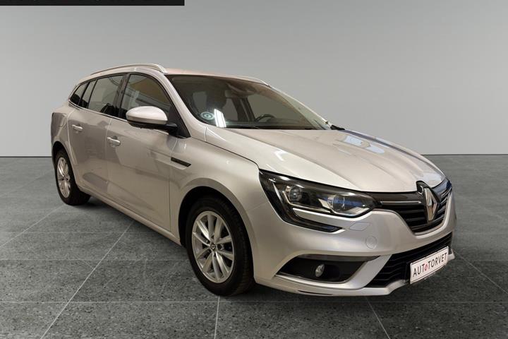 Sølv Renault Megane IV fra 2017