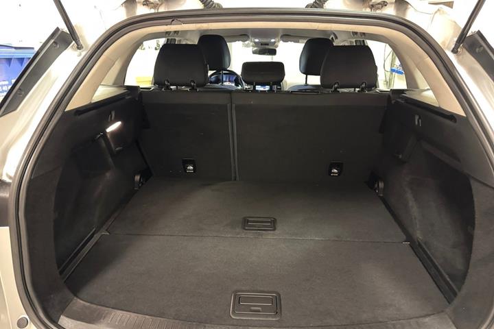 Sølv Renault Megane IV fra 2017