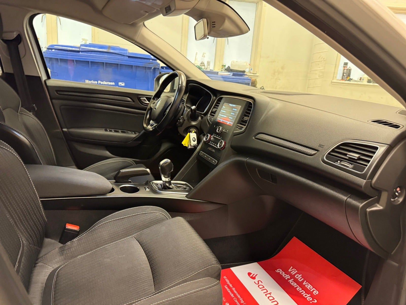 Sølv Renault Megane IV fra 2017