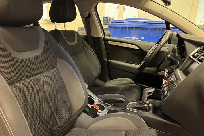 Grå Citroën C4 fra 2018
