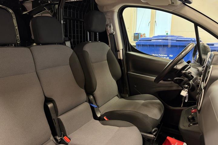 Sort Citroën Berlingo fra 2017