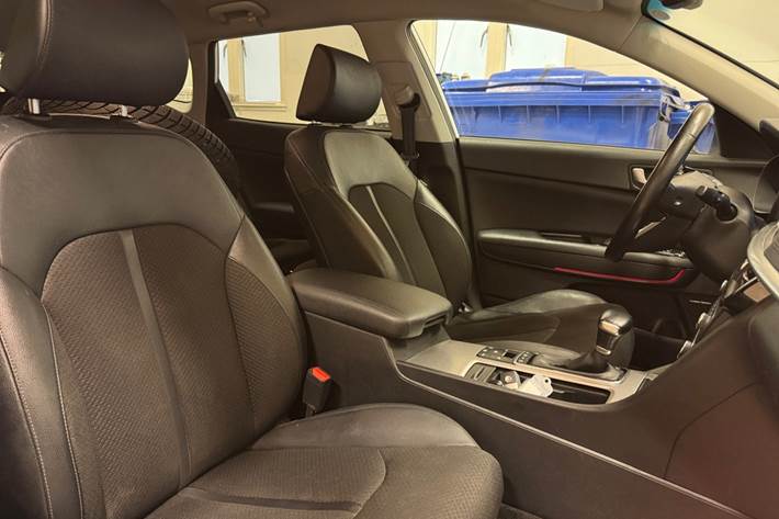 Hvid Kia Optima fra 2020