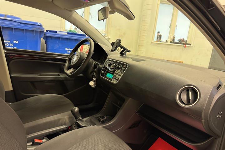 Sort VW UP! fra 2014