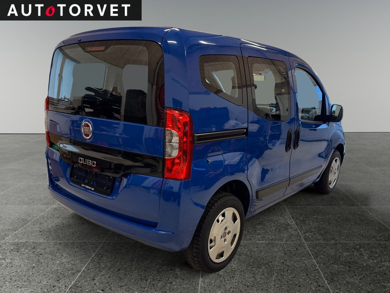 Blå Fiat Qubo fra 2016