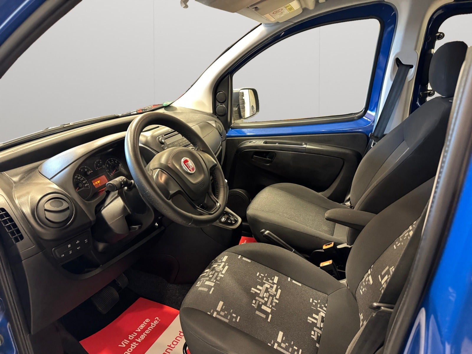 Blå Fiat Qubo fra 2016