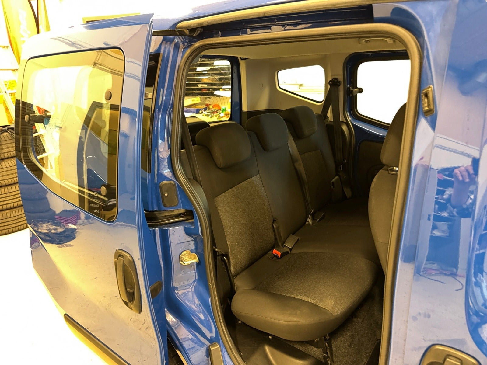 Blå Fiat Qubo fra 2016