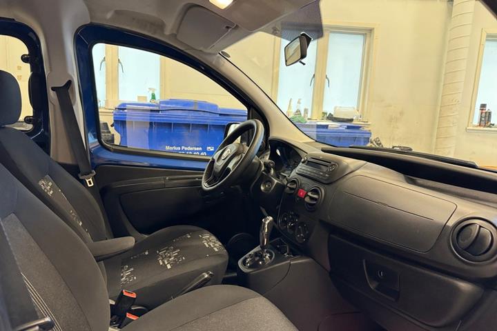Blå Fiat Qubo fra 2016