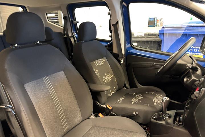 Blå Fiat Qubo fra 2016