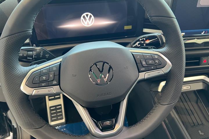 Sort VW T-Roc fra 2026