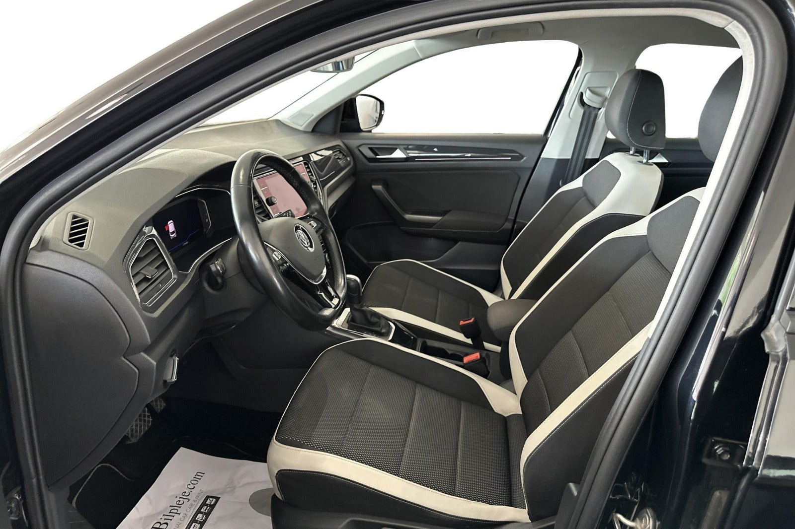 Sort VW T-Roc fra 2020