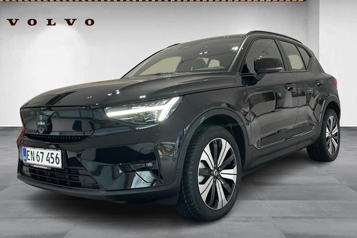 Sort Volvo EX40 fra 2026
