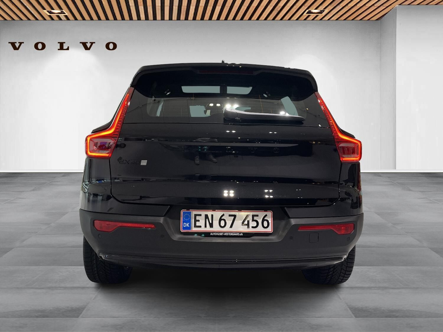 Sort Volvo EX40 fra 2026
