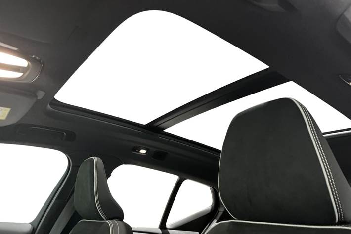 Sort Volvo EX40 fra 2026