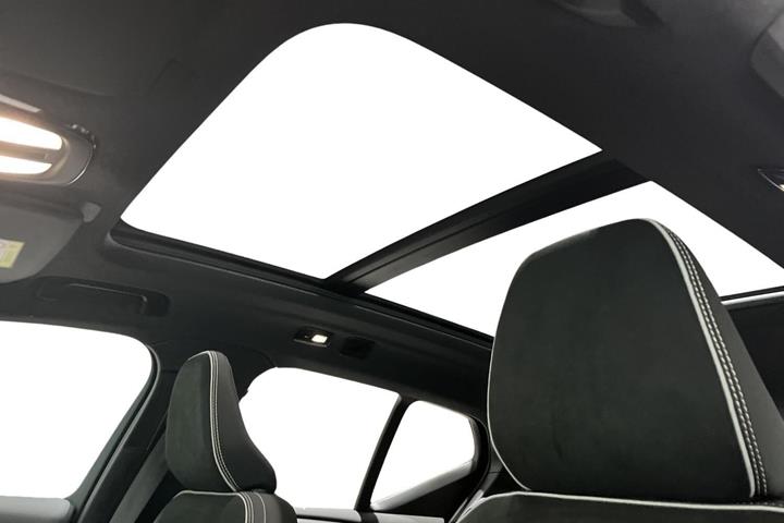 Sort Volvo EX40 fra 2026