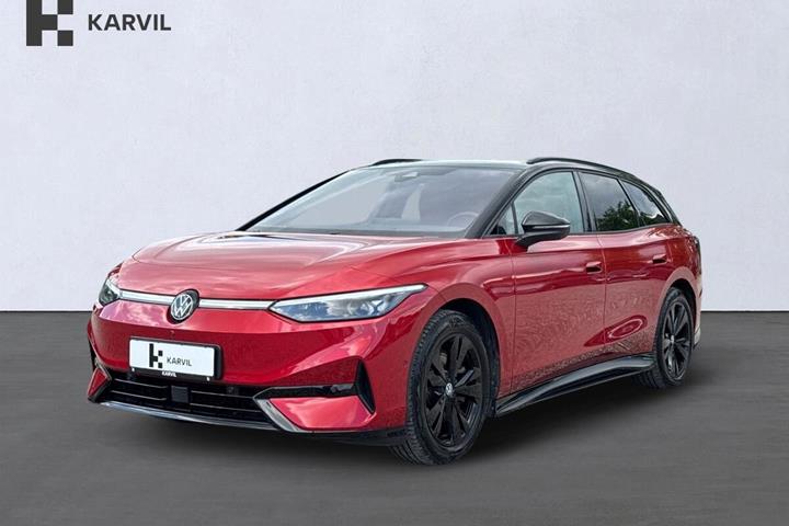 Rød VW ID.7 fra 2025 set udefra
