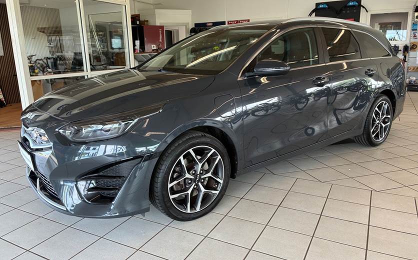 Kia Ceed 1,6 PHEV Upgrade Premium SW DCT