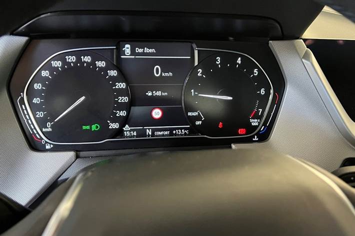 Sort BMW 218i fra 2020