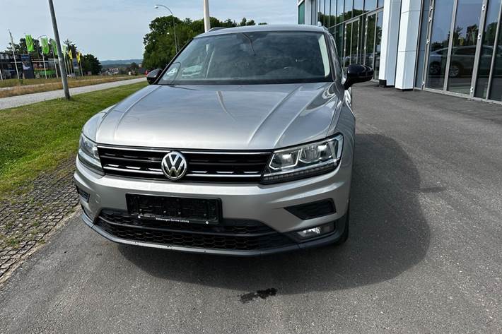Grå VW Tiguan fra 2020