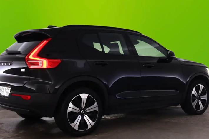 Sort Volvo XC40 fra 2023