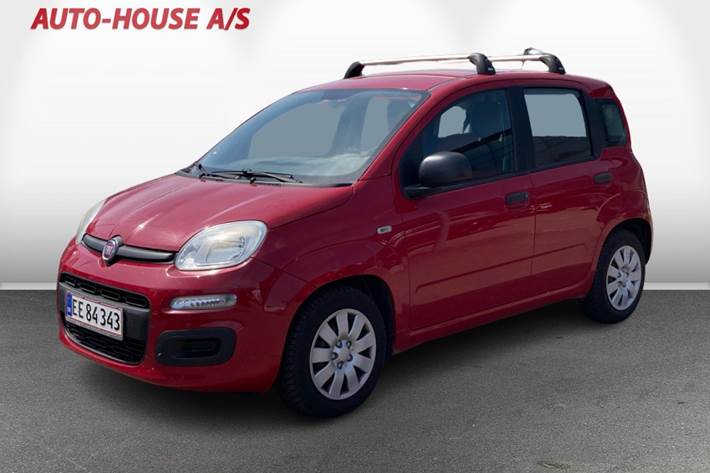 Rød Fiat Panda fra 2012