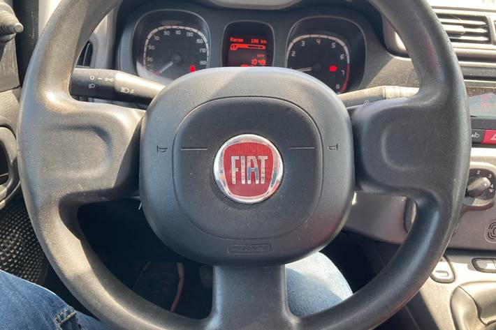 Rød Fiat Panda fra 2012
