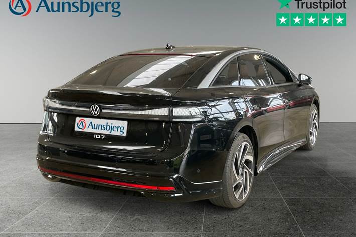 Sort VW ID.7 fra 2024