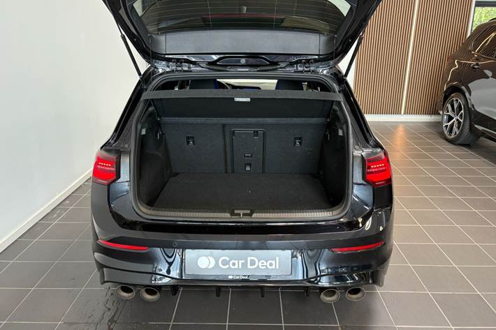 Sort VW Golf VIII fra 2023