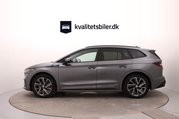 Grå Skoda Enyaq fra 2023