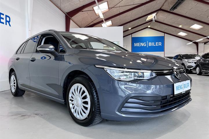 Grå VW Golf fra 2021