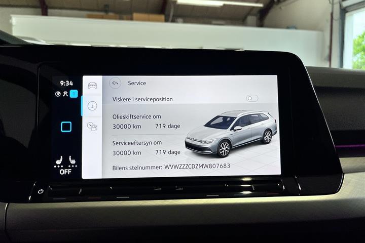 Grå VW Golf fra 2021