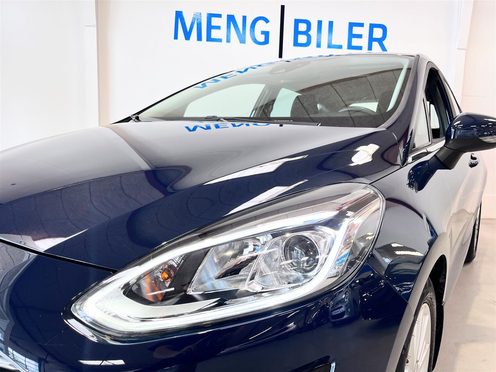 Blå Ford Fiesta fra 2020