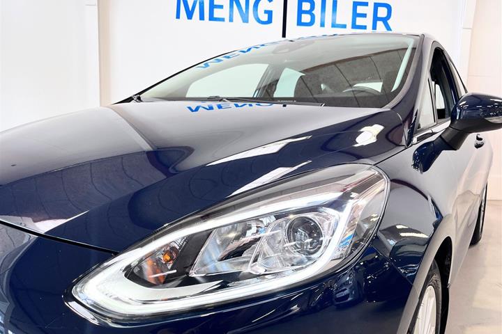 Blå Ford Fiesta fra 2020