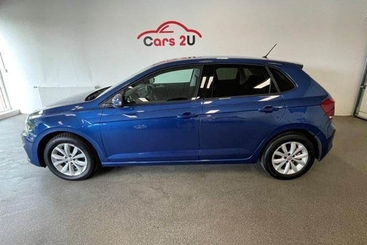 Blå VW Polo fra 2019