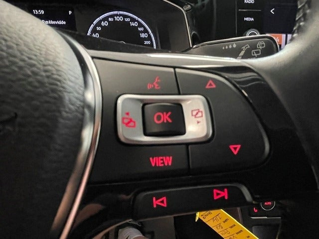 Blå VW Polo fra 2019