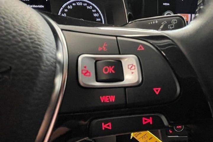 Blå VW Polo fra 2019