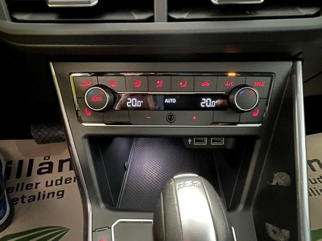 Blå VW Polo fra 2019