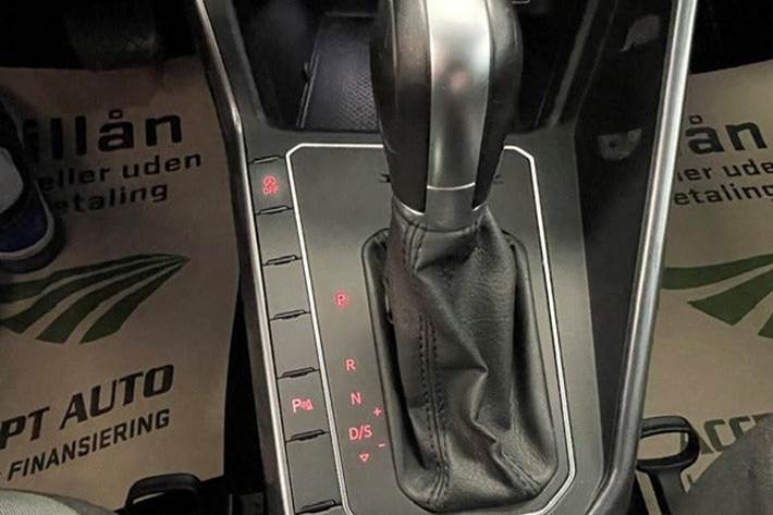 Blå VW Polo fra 2019